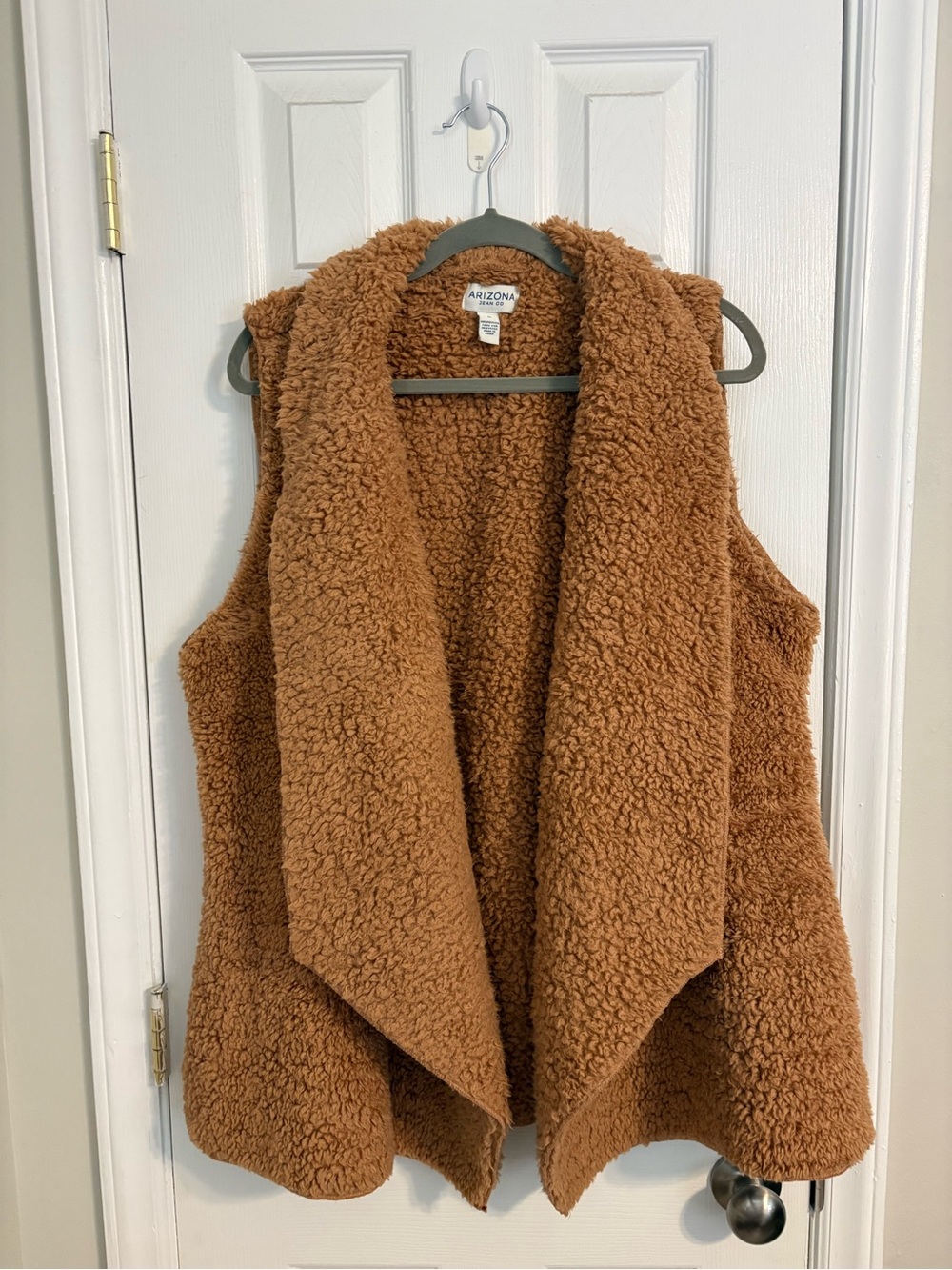 Arizona Jean Company Faux-Sherpa Vest in Caramel Brown